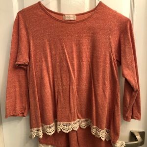 Amazing top - Altar’d State - lightly used